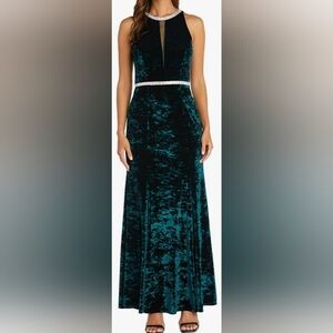 Elegant Green Velvet Evening Gown